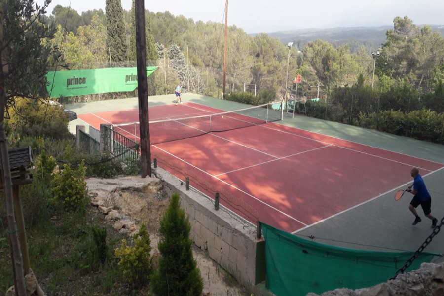 Toutes les photos de Tennis Club Argelas-Fuveau - Anybuddy